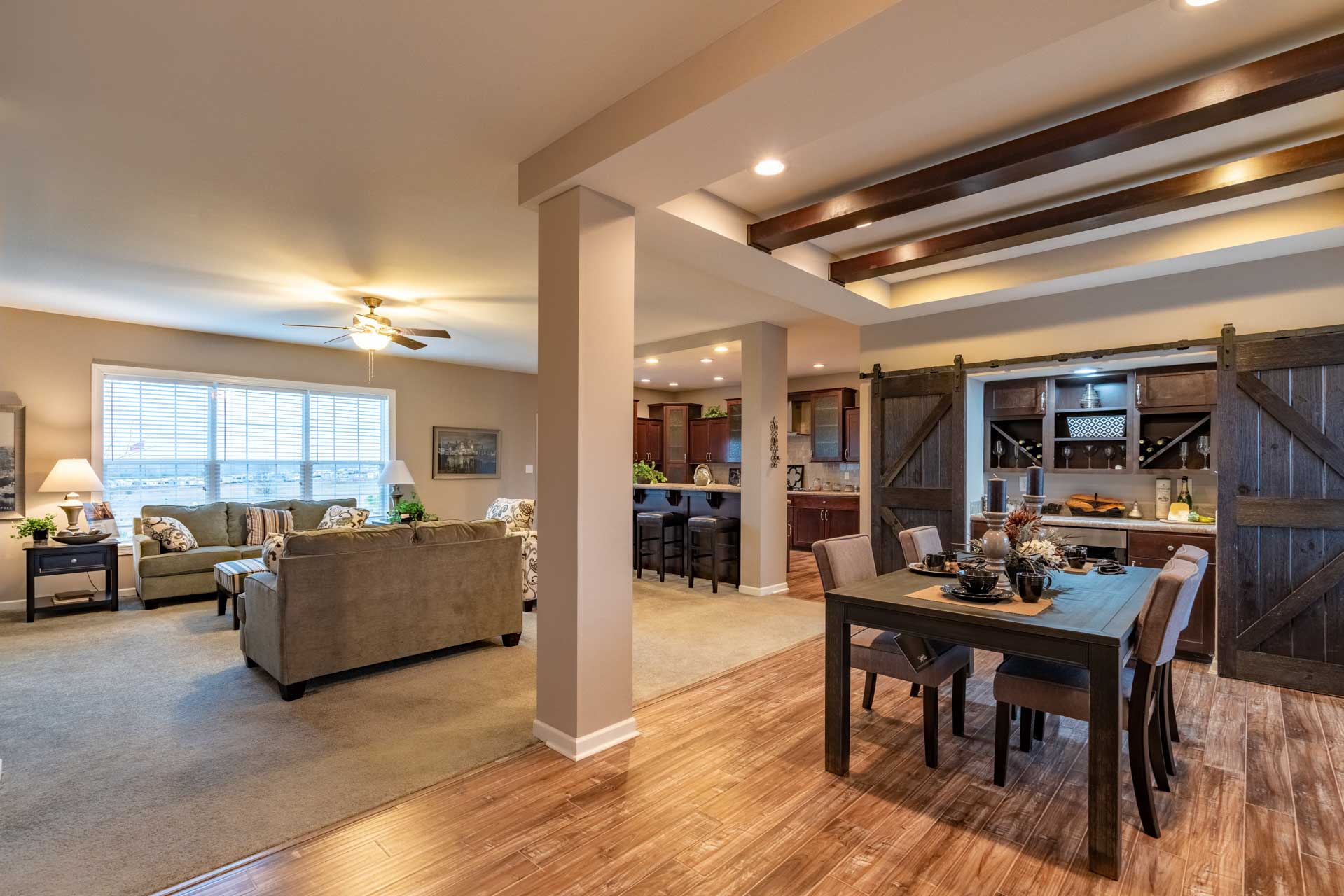 Rockbridge Elite 2 1R2202V "Aurora" For Sale by Yates Home Sales